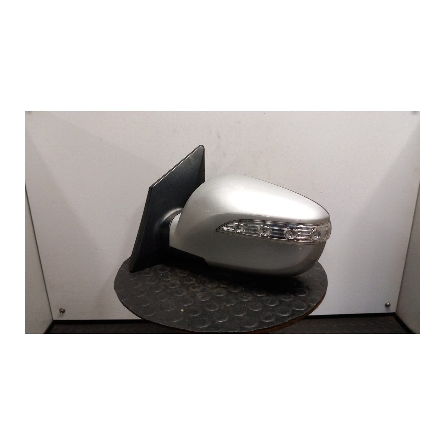 RETROVISORE EST. REGOLAZ. ELETTR. SX. 078 HYUNDAI IX35 (02/10-12/15) D4FD 876102Y000