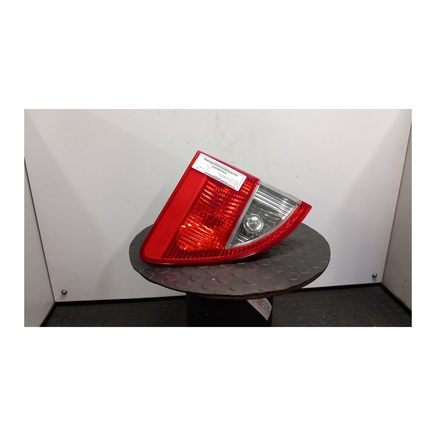 FANALE POST. PARTE INT. 11-03- SX. 116 FORD GALAXY (VY) (09/00-06/06) ASZ 1382586