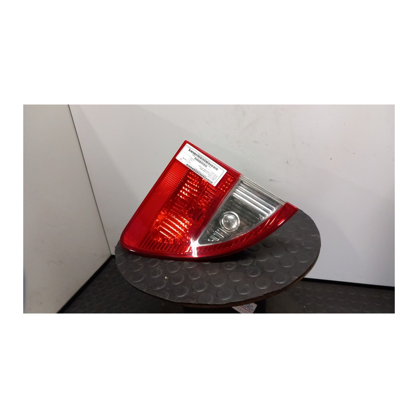 FANALE POST. PARTE INT. 11-03- SX. 116 FORD GALAXY (VY) (09/00-06/06) ASZ 1382586