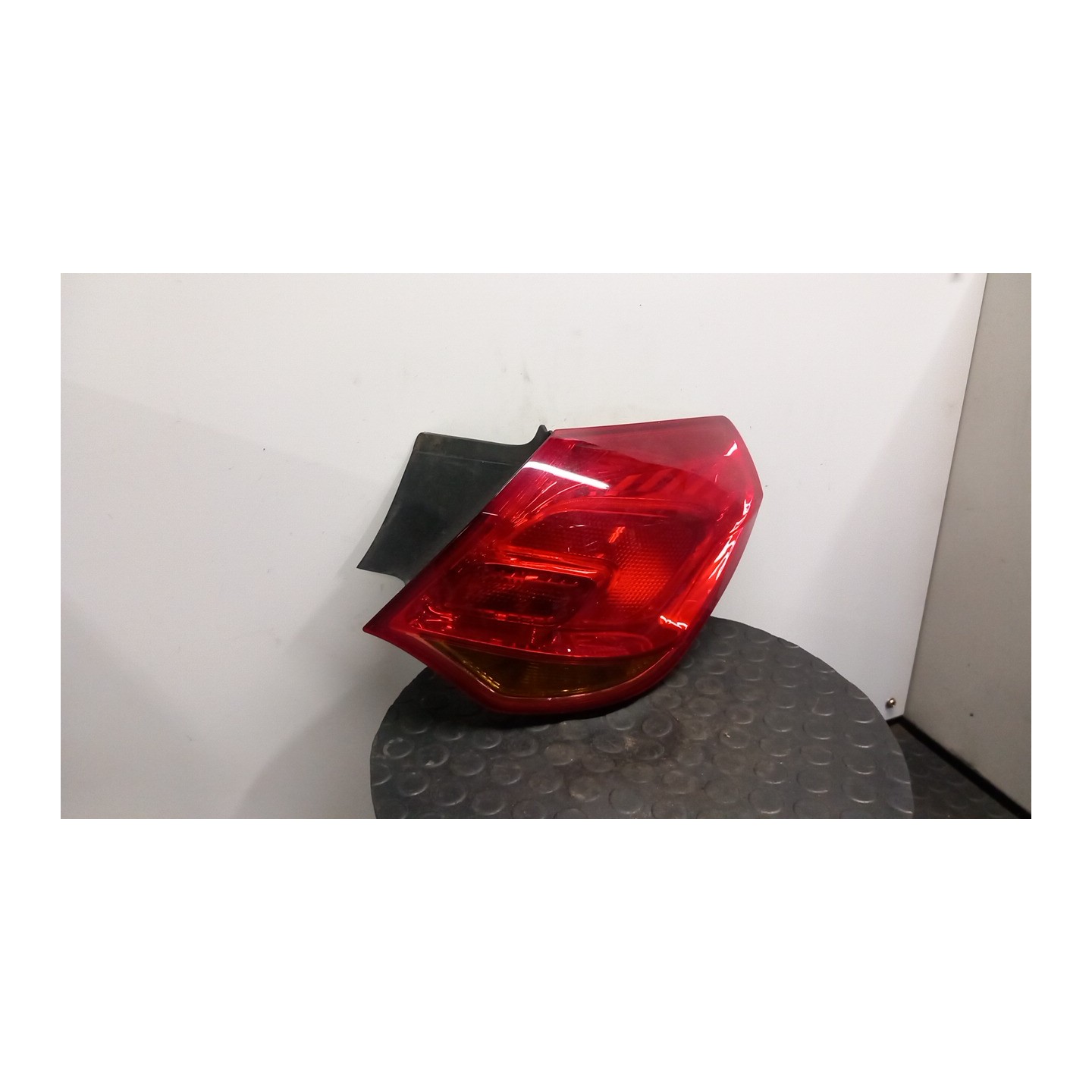 FANALE POST. PARTE EST. DX. 026 OPEL ASTRA (P10) (10/09-06/18) A17DTR 13306454