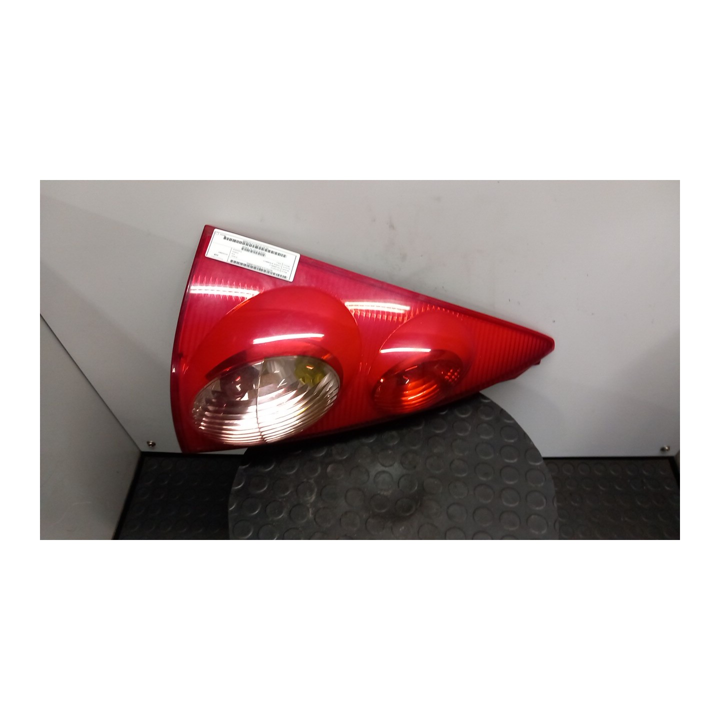 FANALE POST. SX. 040 PEUGEOT 107 (06/05-) 1KR 6350X6