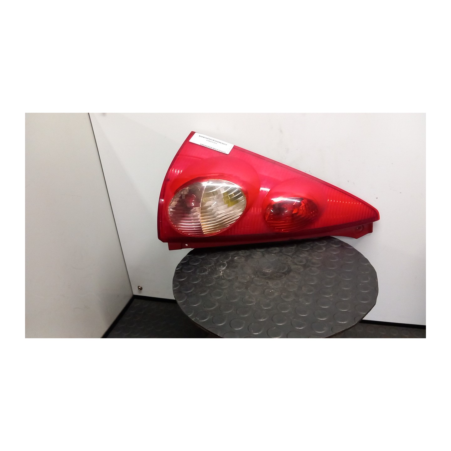 FANALE POST. SX. 040 PEUGEOT 107 (06/05-) 1KR 6350X6
