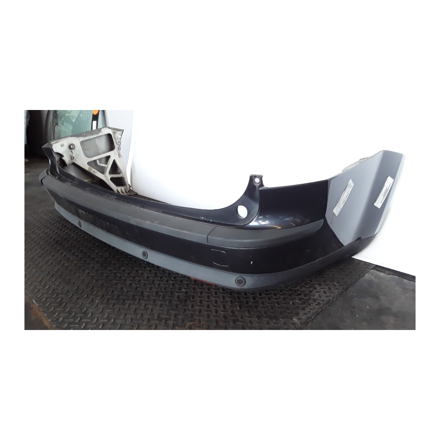 PARAURTI POST. 120 FORD FOCUS (CAP) (11/04-06/08) HHDA 1520716