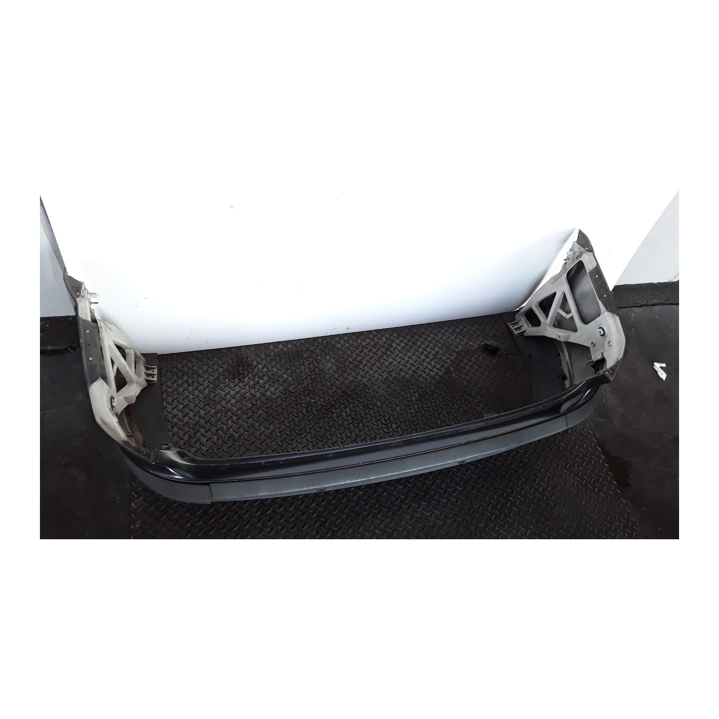 PARAURTI POST. 120 FORD FOCUS (CAP) (11/04-06/08) HHDA 1520716