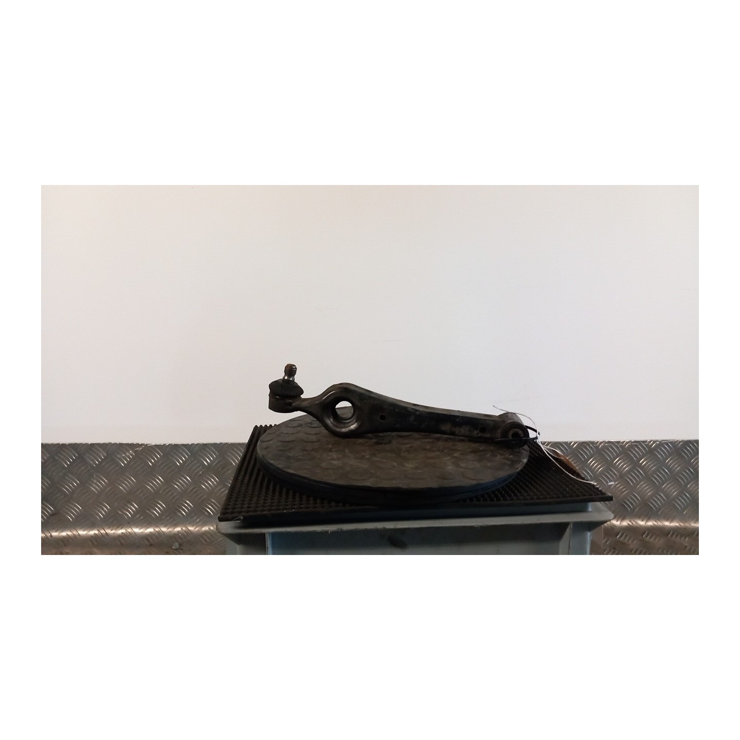 BRACCIO OSCILLANTE INF. SOSP. ANT. DX. 056 SUZUKI IGNIS 1A SERIE (10/00-10/03) M13A 4520076G22000
