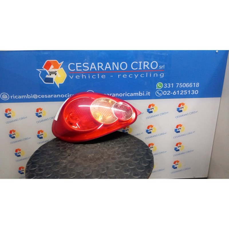 FANALE POST. SX. 115 TOYOTA AYGO 1A SERIE (04/05-10/14) 1KRFE 815610H070