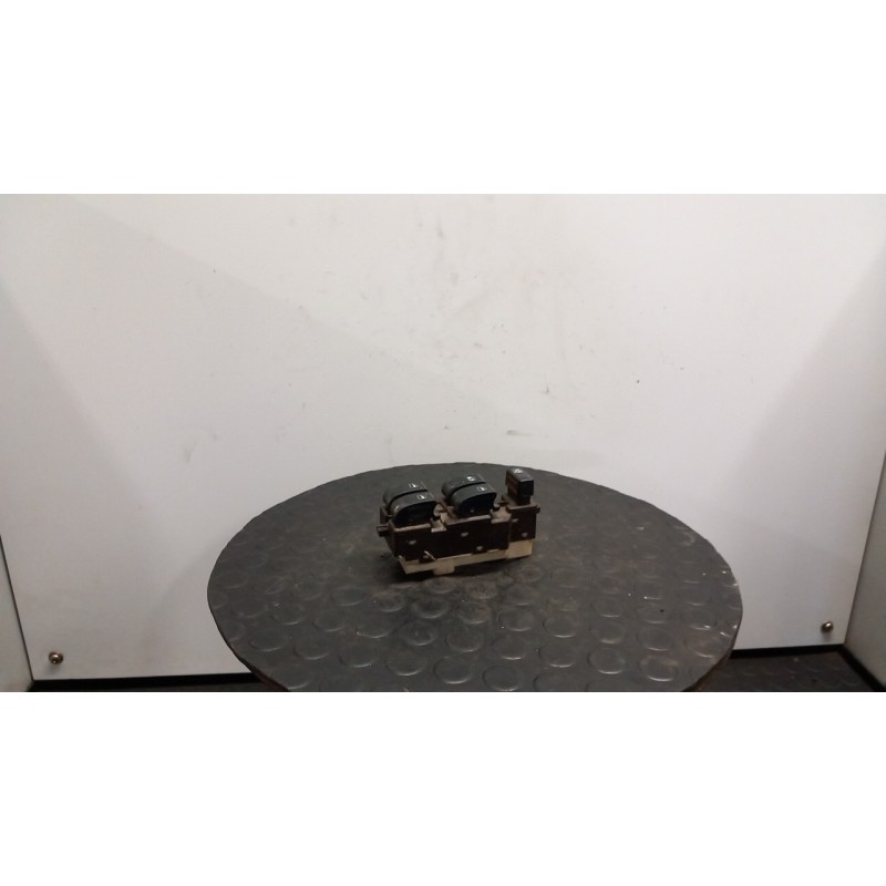 BLOCCO COMANDI ALZACRISTALLI 058 DAIHATSU TERIOS 2A SERIE (04/06-06/13) 3SZ 84820B4030