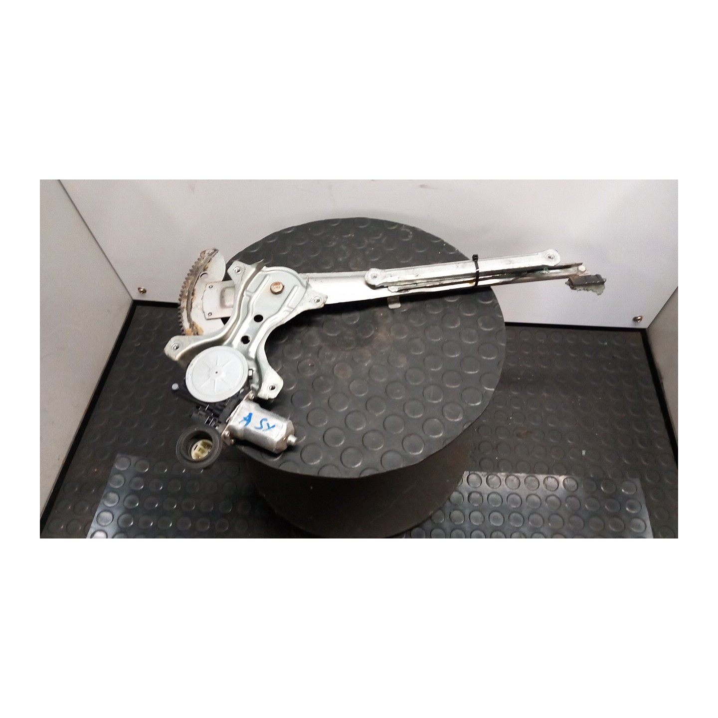 ALZACRISTALLO ELETTR. PORTA ANT. SX. 060 DAIHATSU TERIOS 2A SERIE (04/06-06/13) 3SZ 69802B4010