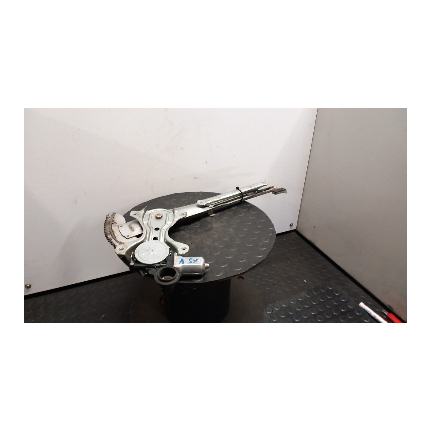 ALZACRISTALLO ELETTR. PORTA ANT. SX. 060 DAIHATSU TERIOS 2A SERIE (04/06-06/13) 3SZ 69802B4010