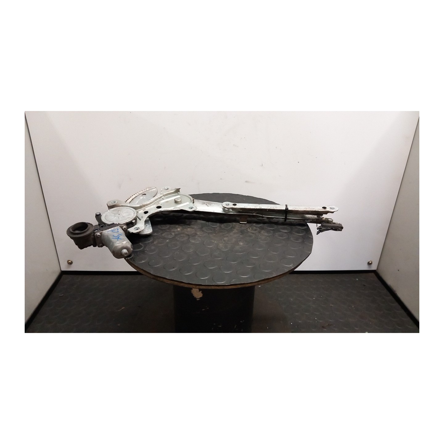 ALZACRISTALLO ELETTR. PORTA POST. SX. 061 DAIHATSU TERIOS 2A SERIE (04/06-06/13) 3SZ 69804B4010