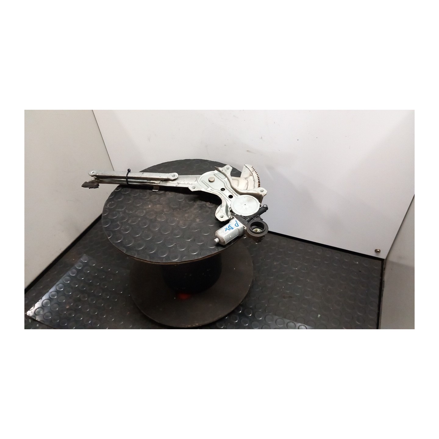ALZACRISTALLO ELETTR. PORTA POST. DX. 062 DAIHATSU TERIOS 2A SERIE (04/06-06/13) 3SZ 69803B4010