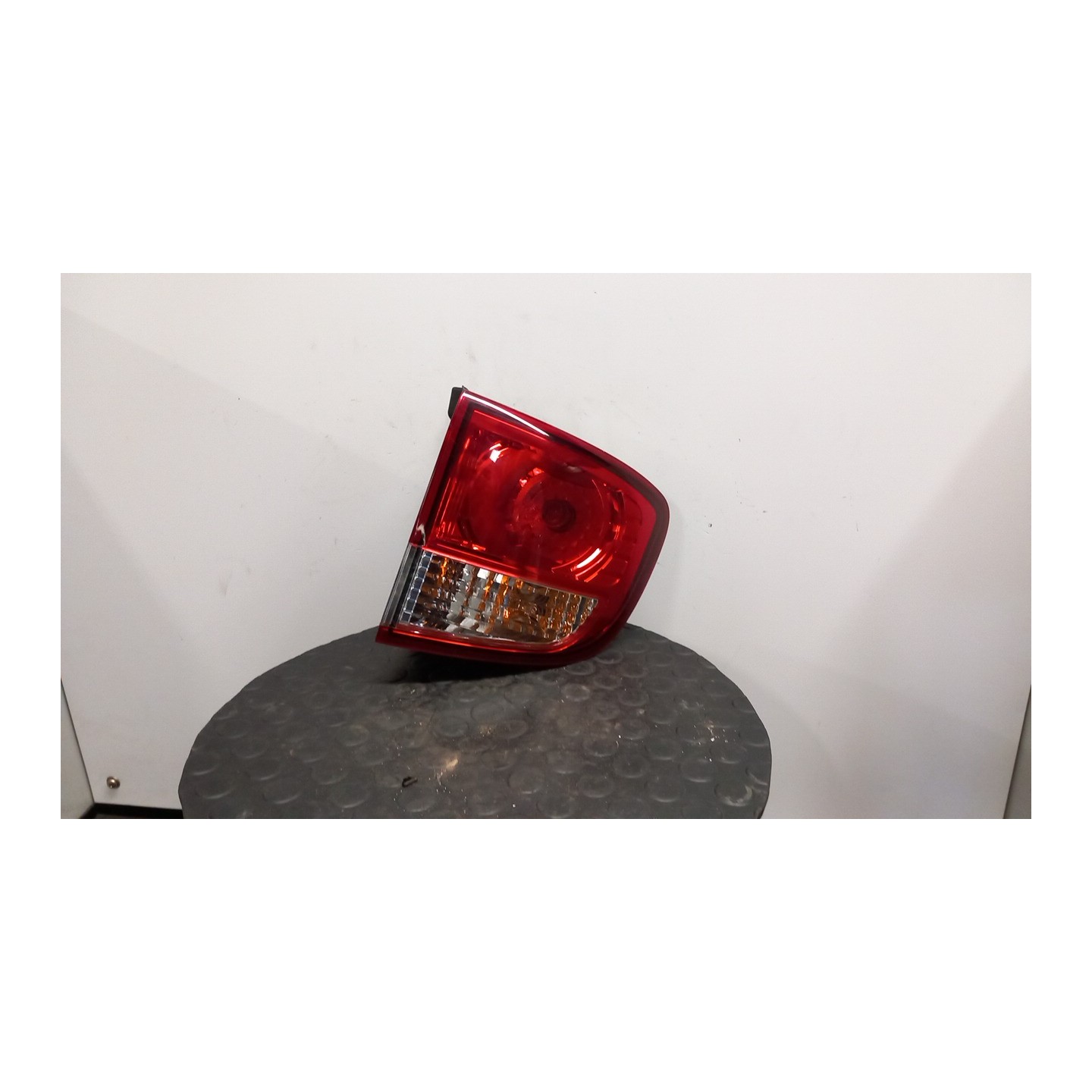 FANALE POST. PARTE EST. DX. 073 SSANGYONG KYRON/NEW KYRON (11/05-) 664950 8360209050
