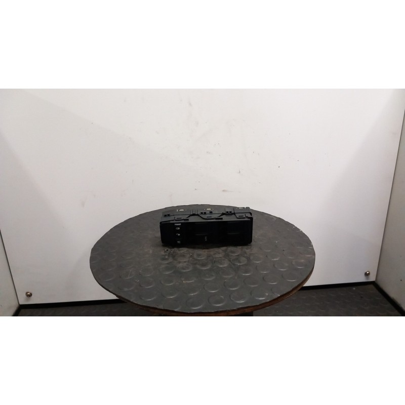 BLOCCO COMANDI ALZACRISTALLI 076 DODGE CALIBER (05/06-) BWD K56040691AD