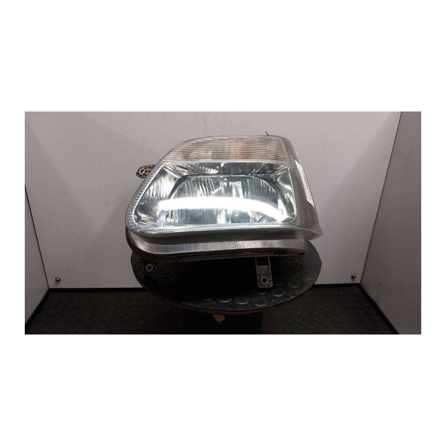 PROIETTORE T.3G000001- SX. 082 OPEL AGILA (H00) (04/00-09/04) Z12XE 9212210