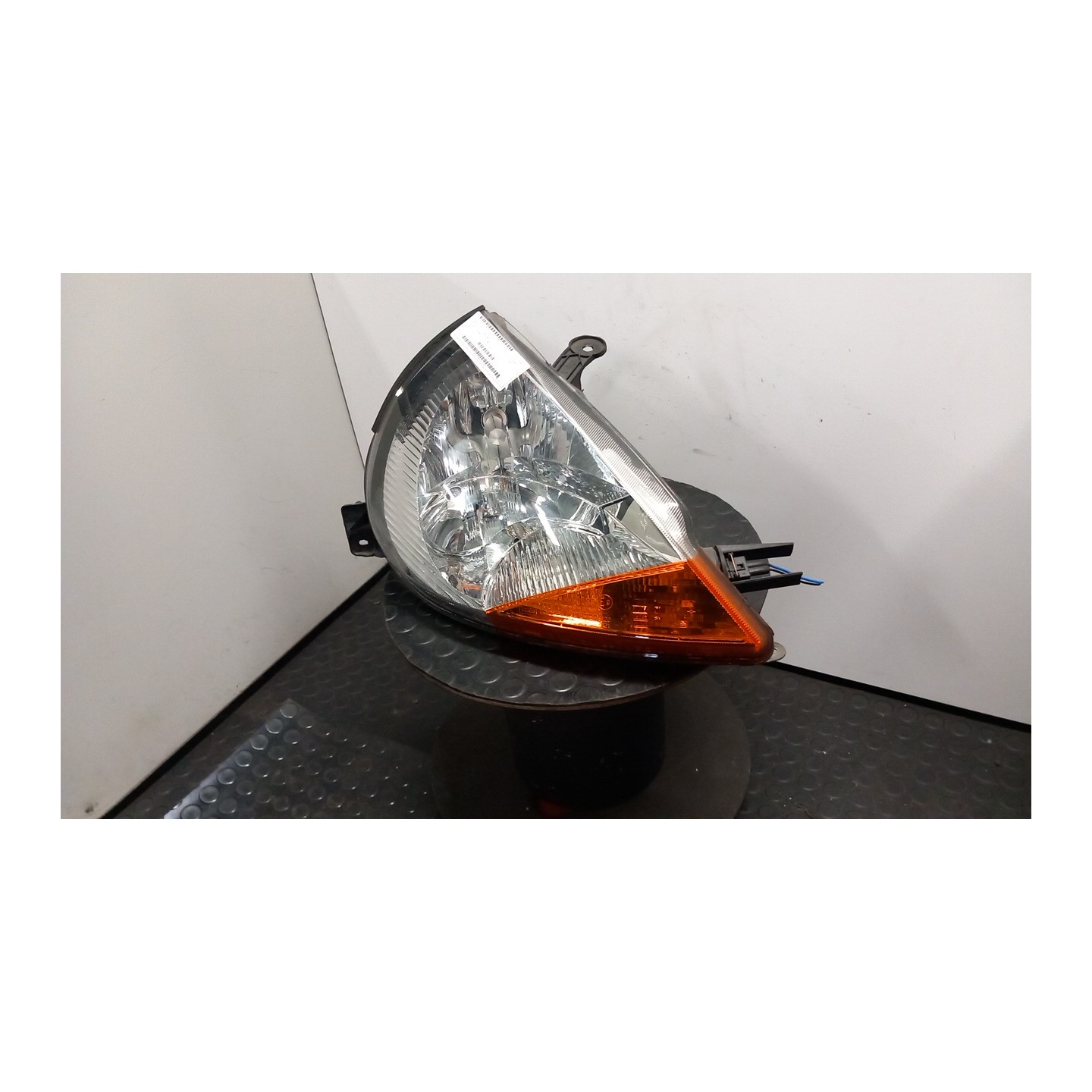 PROIETTORE DX. 122 FORD KA (CCQ) (11/96-10/08) J4S 1079423