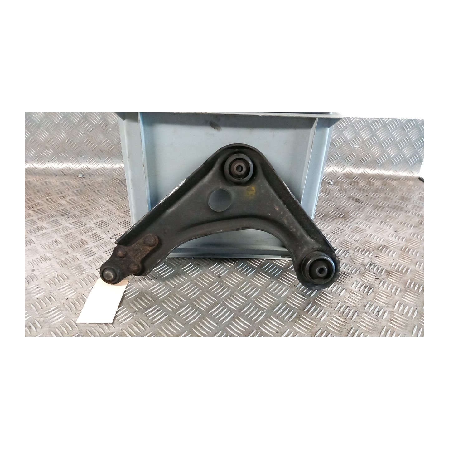 BRACCIO OSCILLANTE SOSP. ANT. DX. 030 FORD KA (CCQ) (11/96-10/08) J4S 1063987