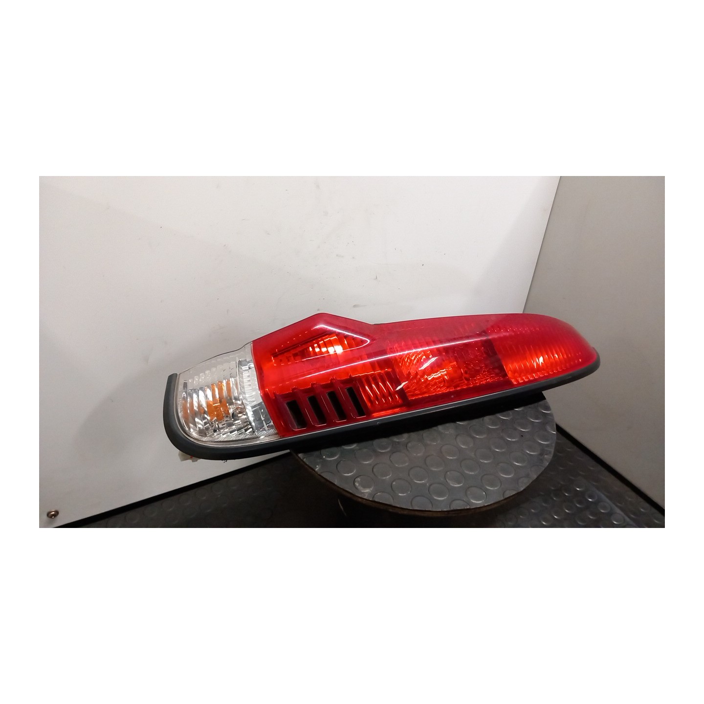 FANALE POST. DX. 044 DAIHATSU TERIOS 1A SERIE (09/97-10/06) K3 8155087405000