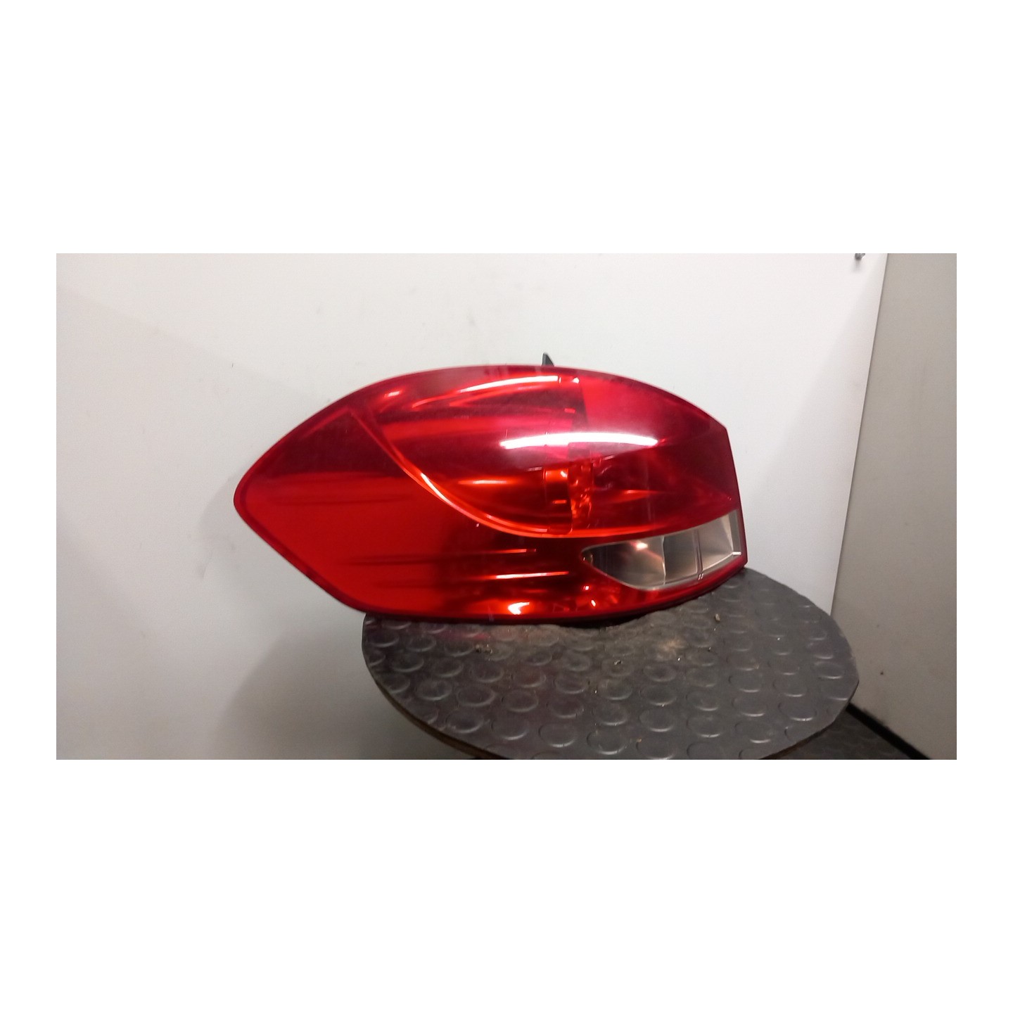 FANALE POST. SX. 065 RENAULT CLIO 3A SERIE (07/05-05/09) D4FD7 8200586843