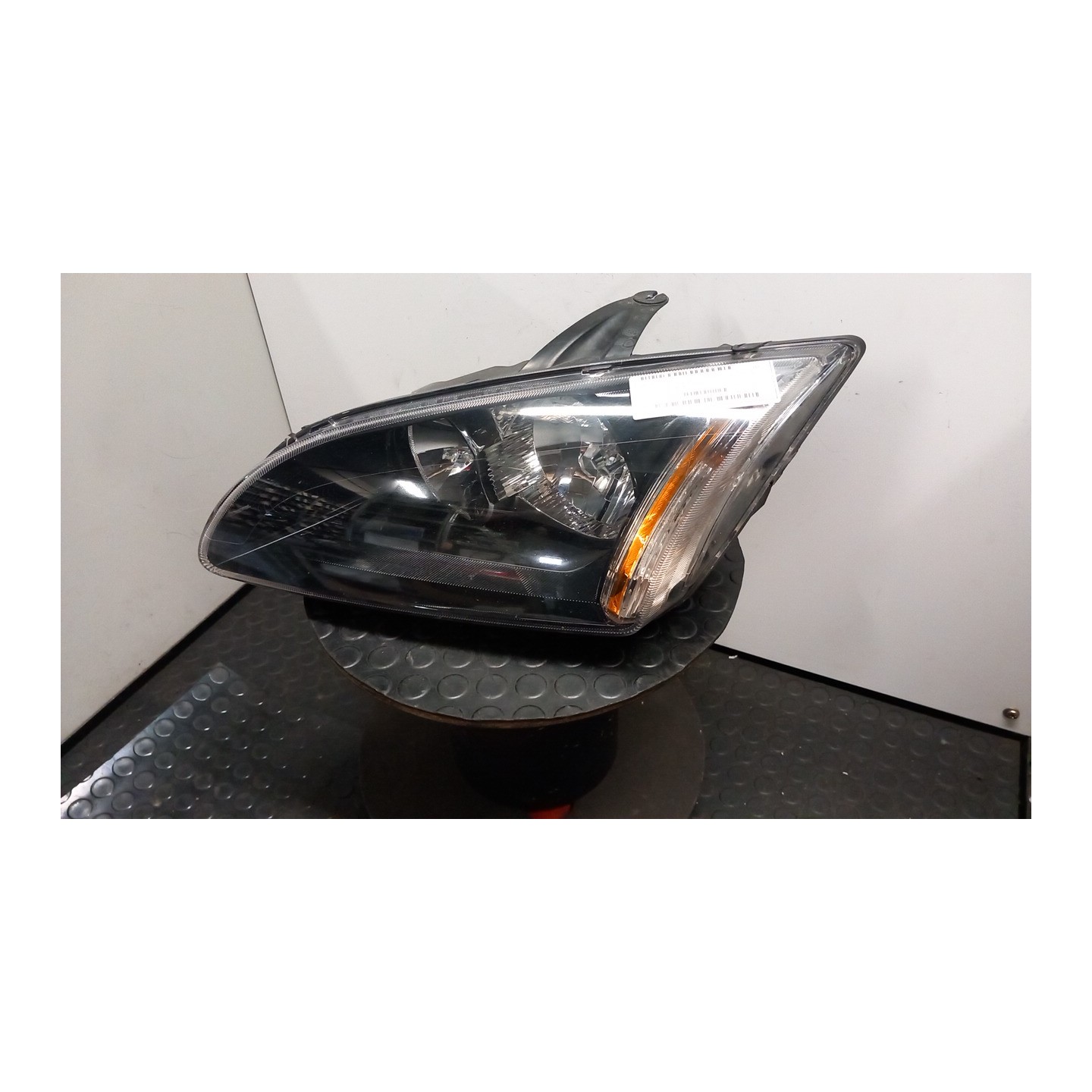PROIETTORE C/ CORNICE FINITURA NERA SX. 078 FORD FOCUS (CAP) (11/04-06/08) HHDA 1480996