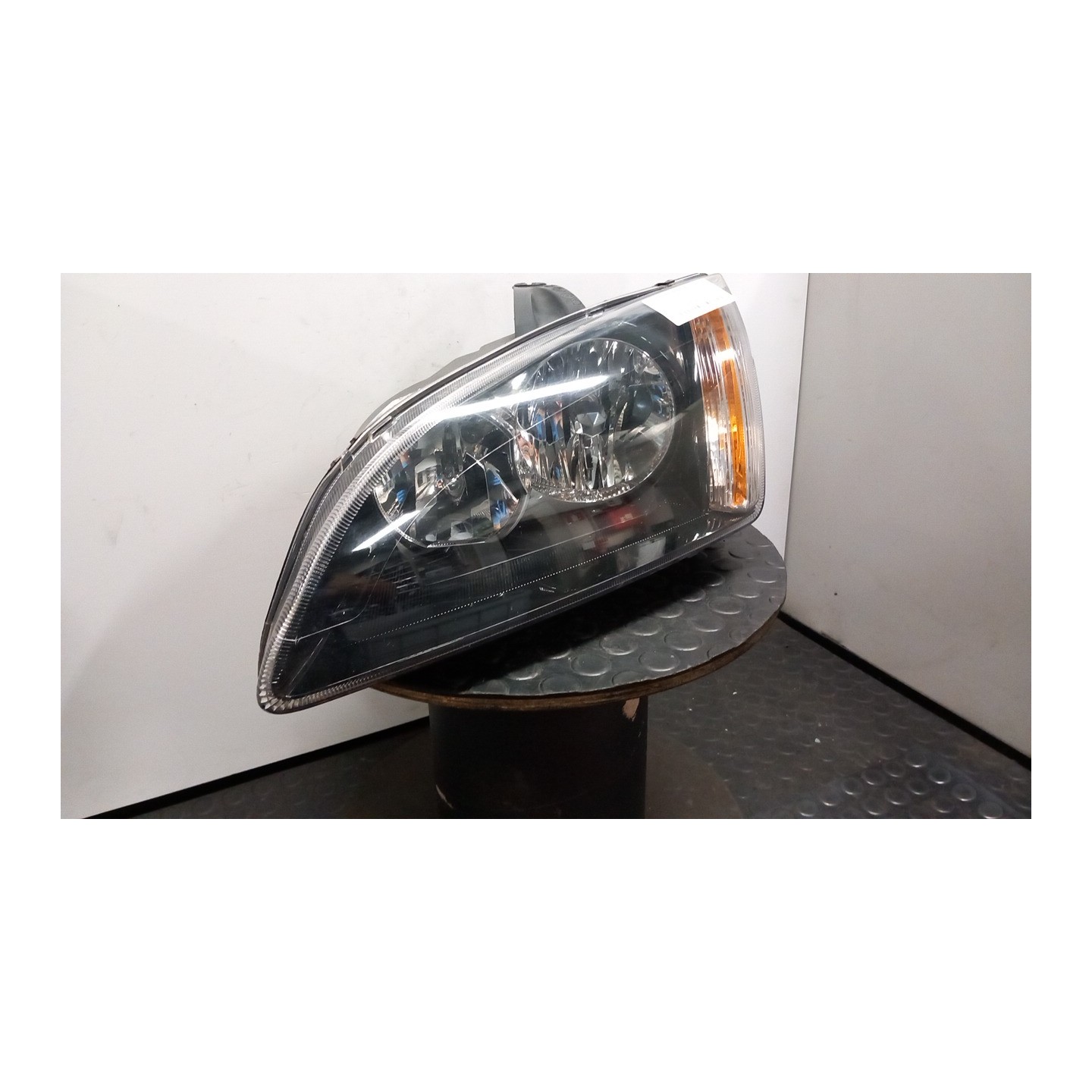 PROIETTORE C/ CORNICE FINITURA NERA SX. 078 FORD FOCUS (CAP) (11/04-06/08) HHDA 1480996
