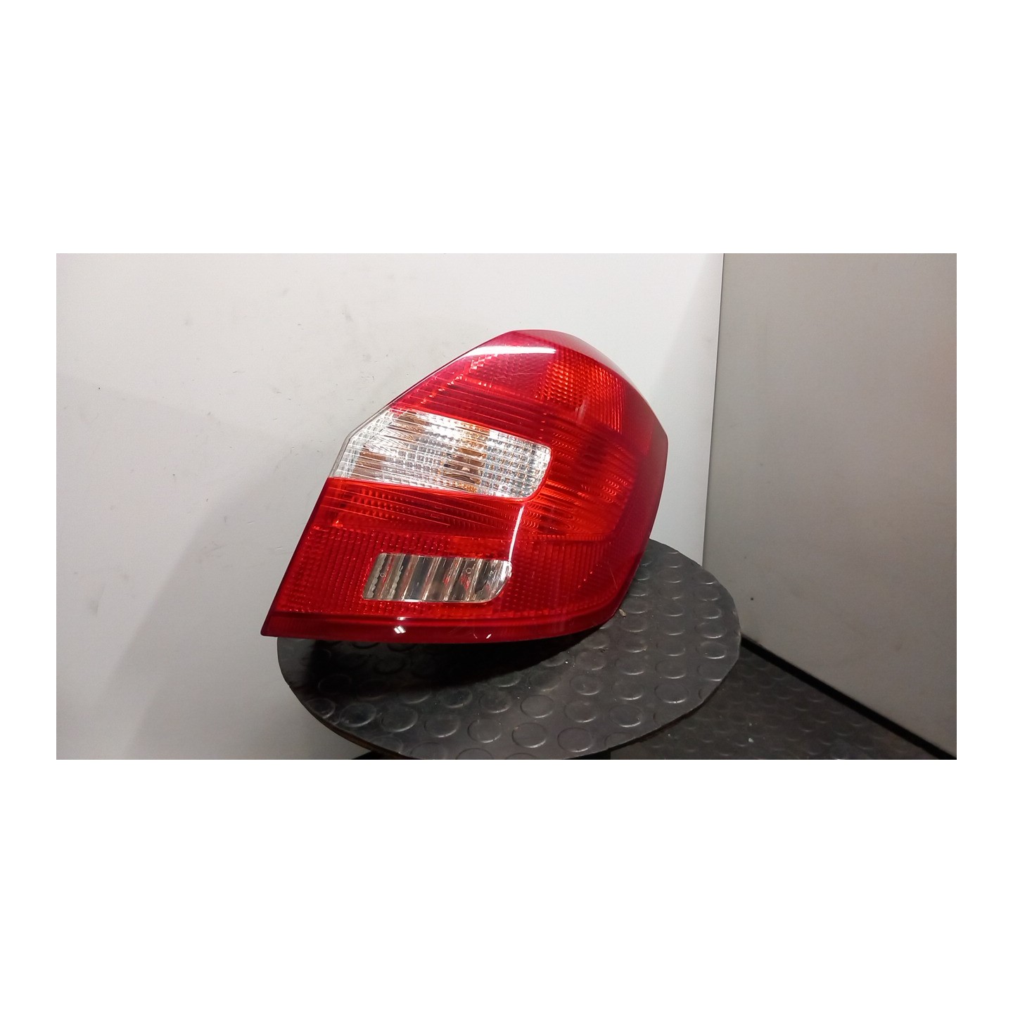 FANALE POST. DX. 085 SKODA FABIA (54) (04/07-03/15) CGP 5J6945112