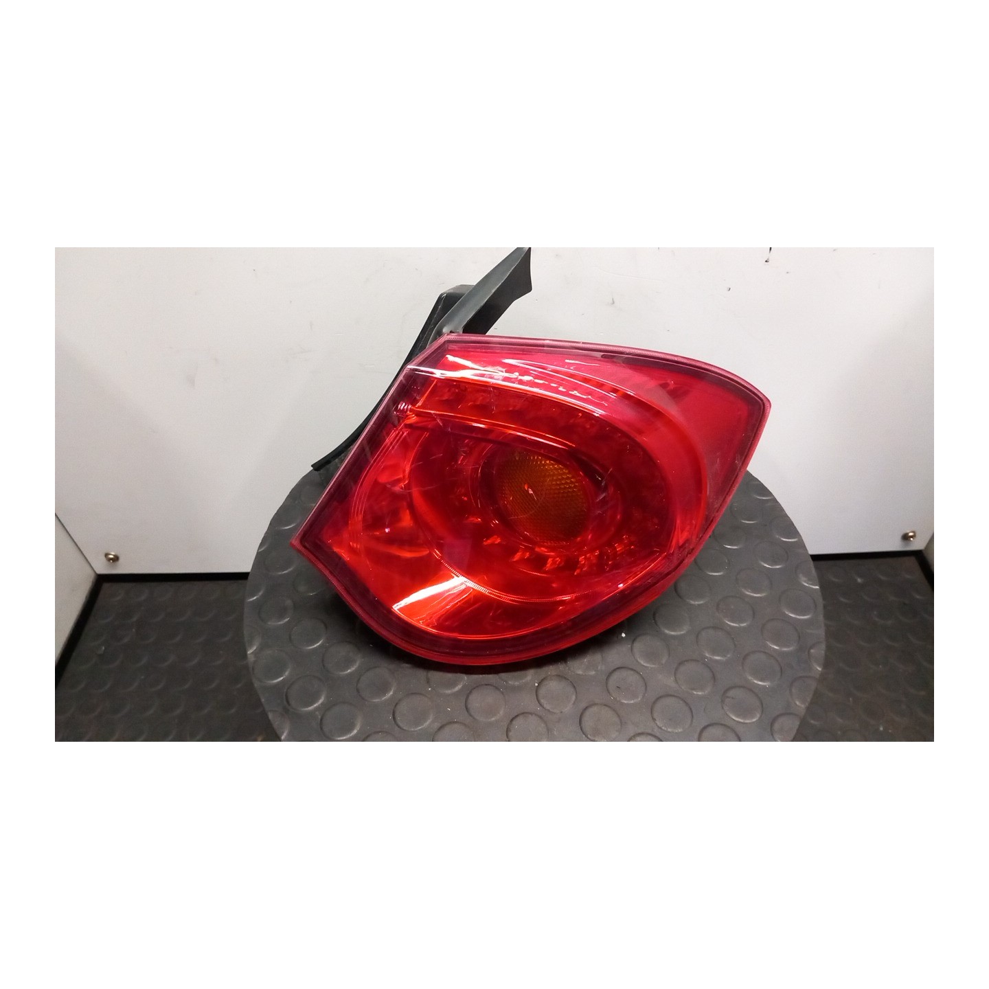 FANALE POST. PARTE EST. DX. 089 ALFA ROMEO GIULIETTA (X7) (03/10-10/13) 940A3000 50513612