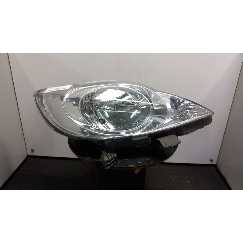 PROIETTORE DX. 102 PEUGEOT 107 (06/05-) 1KR 620674