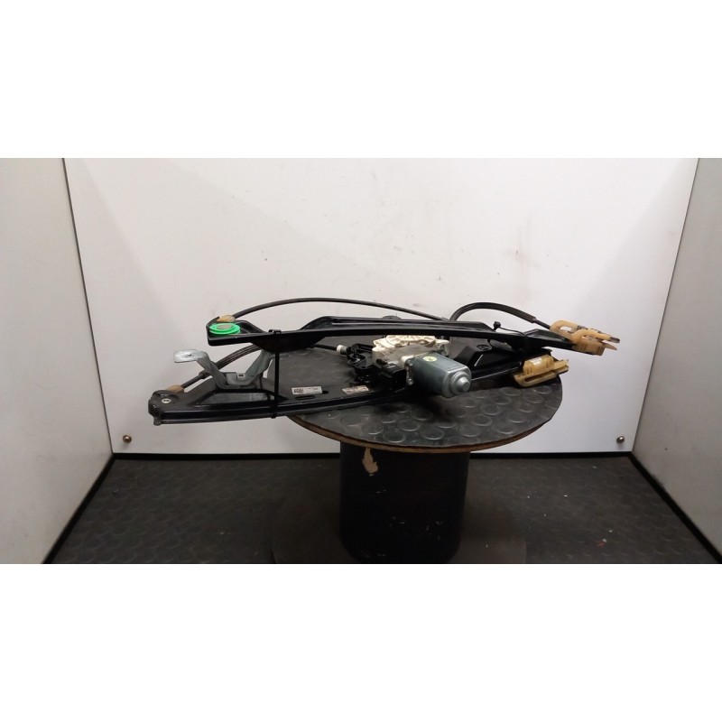 ALZACRISTALLO ELETTR. PORTA ANT. C/MOTORINO SX. 019 FORD FOCUS (CB8) (02/11-11/15) PNDA 1847373