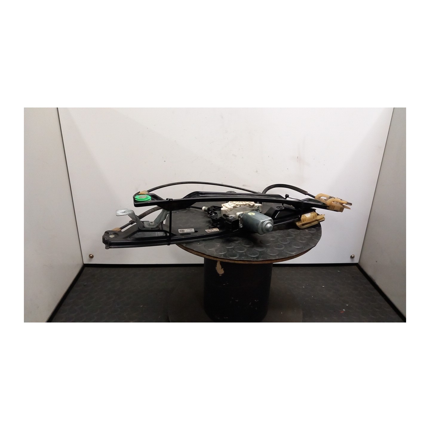 ALZACRISTALLO ELETTR. PORTA ANT. C/MOTORINO SX. 019 FORD FOCUS (CB8) (02/11-11/15) PNDA 1847373