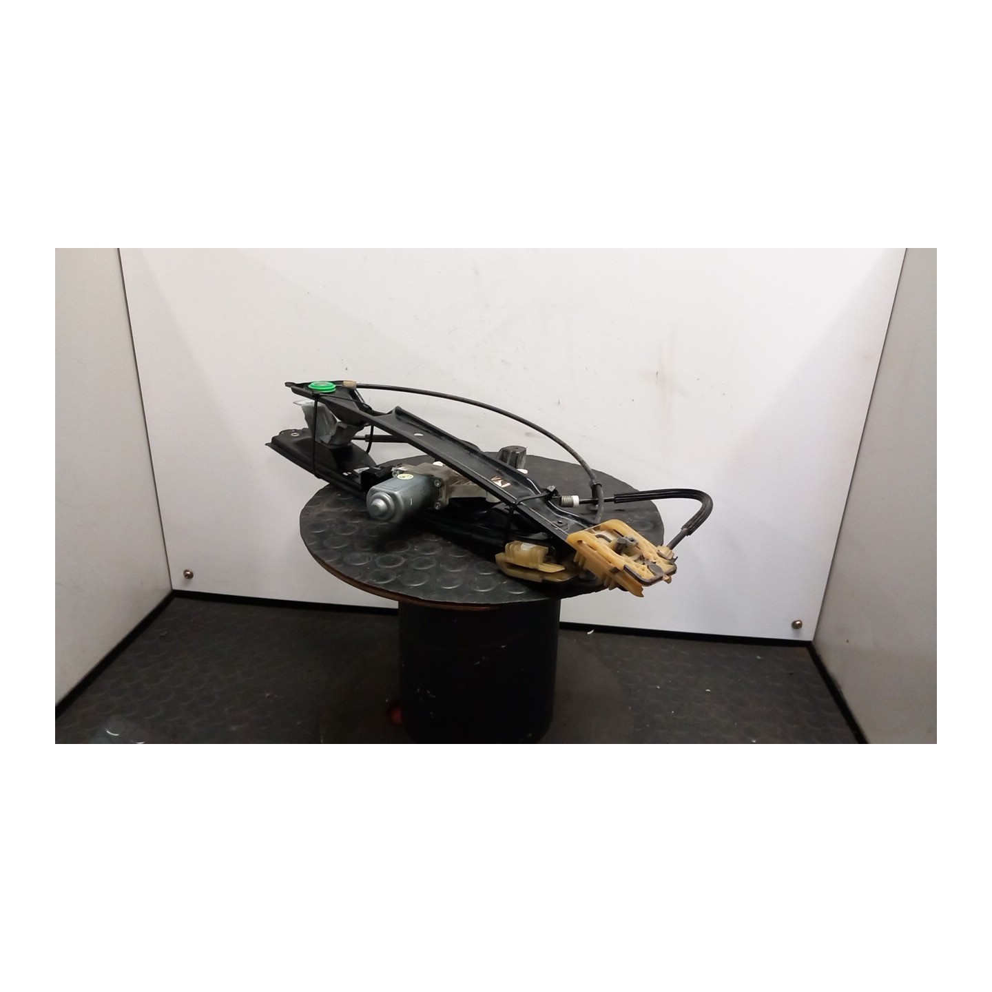 ALZACRISTALLO ELETTR. PORTA ANT. C/MOTORINO SX. 019 FORD FOCUS (CB8) (02/11-11/15) PNDA 1847373