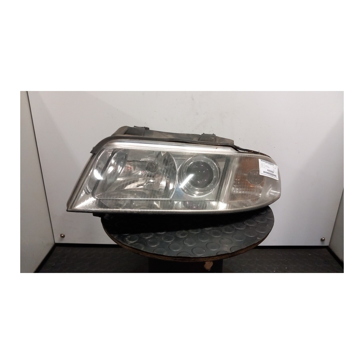 PROIETTORE SX. 029 AUDI A4 (8D) (10/94-12/00) AKN 8D0941029