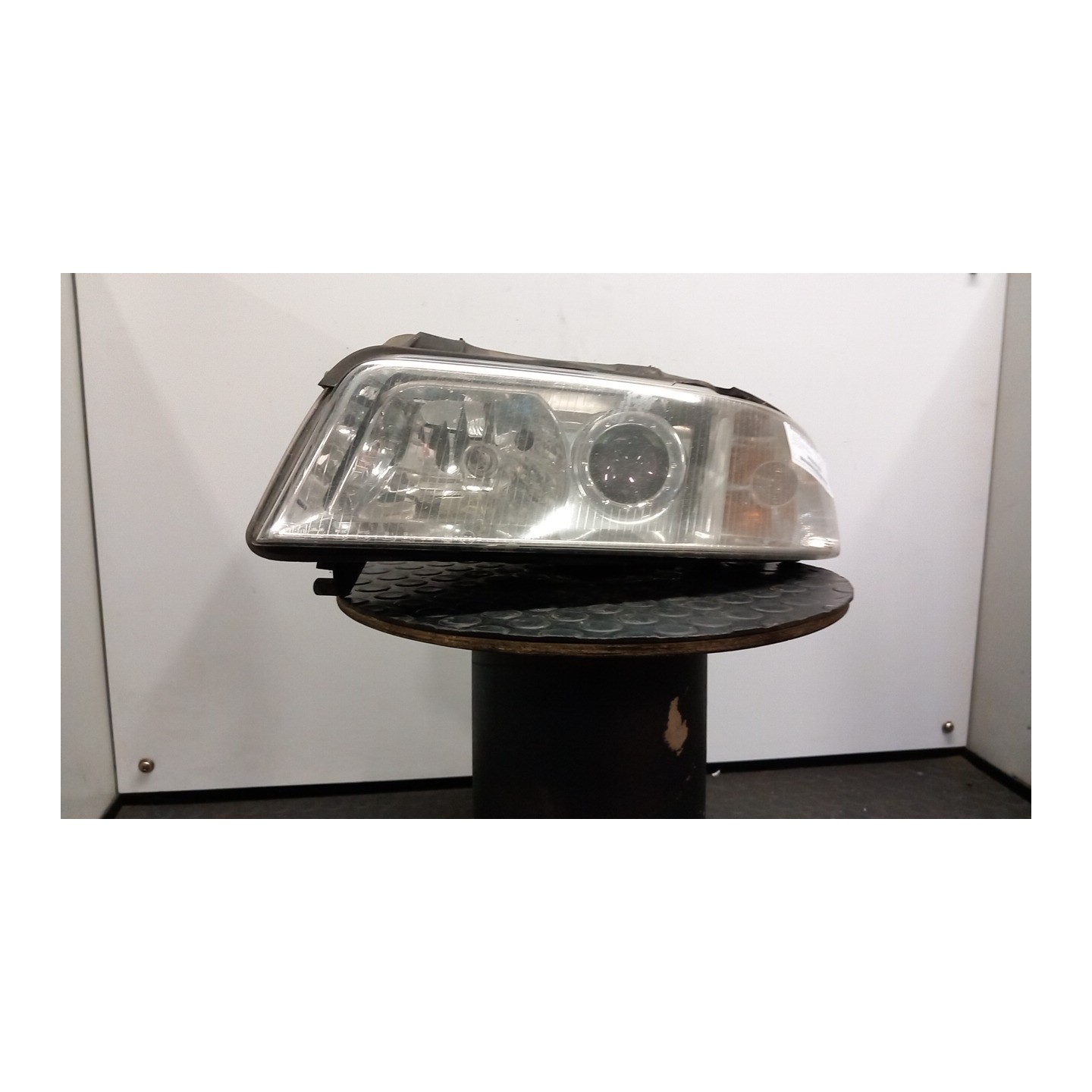 PROIETTORE SX. 029 AUDI A4 (8D) (10/94-12/00) AKN 8D0941029