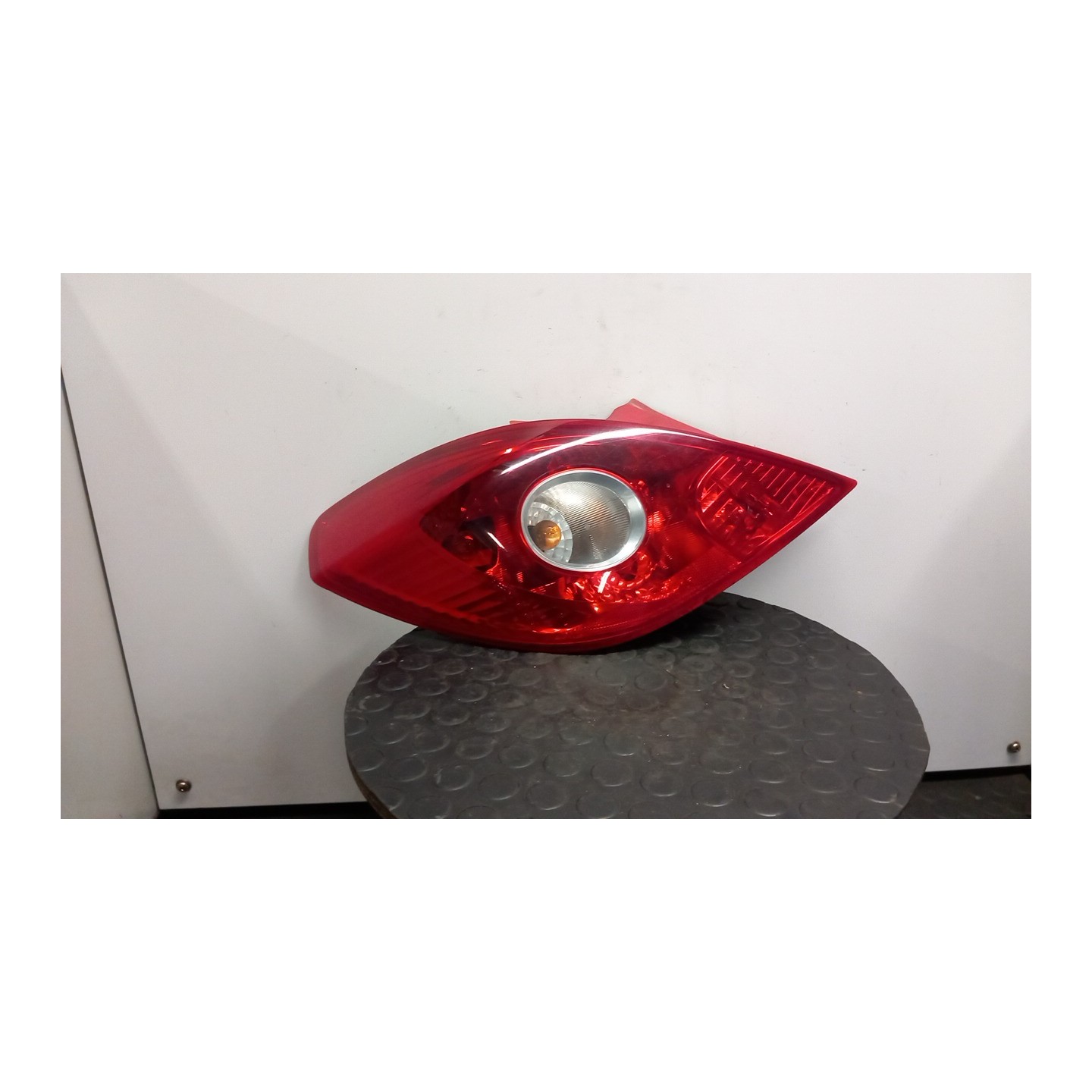 FANALE POST. SX. 035 OPEL CORSA (S07) (07/06-02/11) A12XER 93189092
