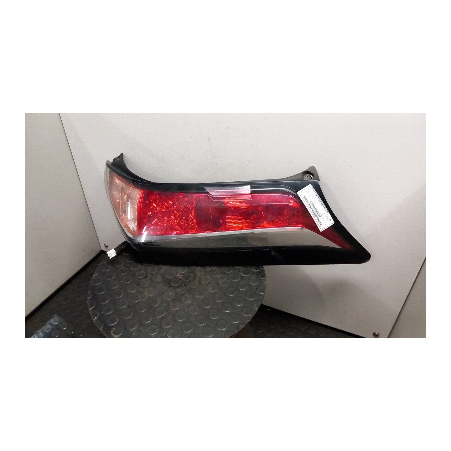 FANALE POST. DX. 052 TOYOTA AYGO 2A SERIE (06/14-0506/18 1KR-FE 815510H110
