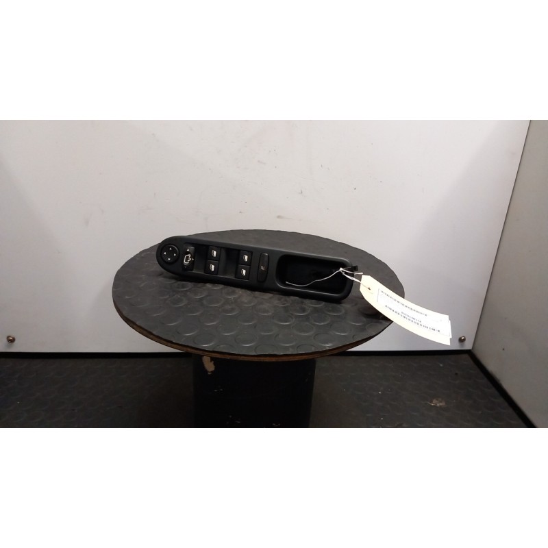 BLOCCO COMANDI ALZACRISTALLI E RETROVISORI EST. 055 PEUGEOT 307 (04/01-12/06) NFU 6554E9
