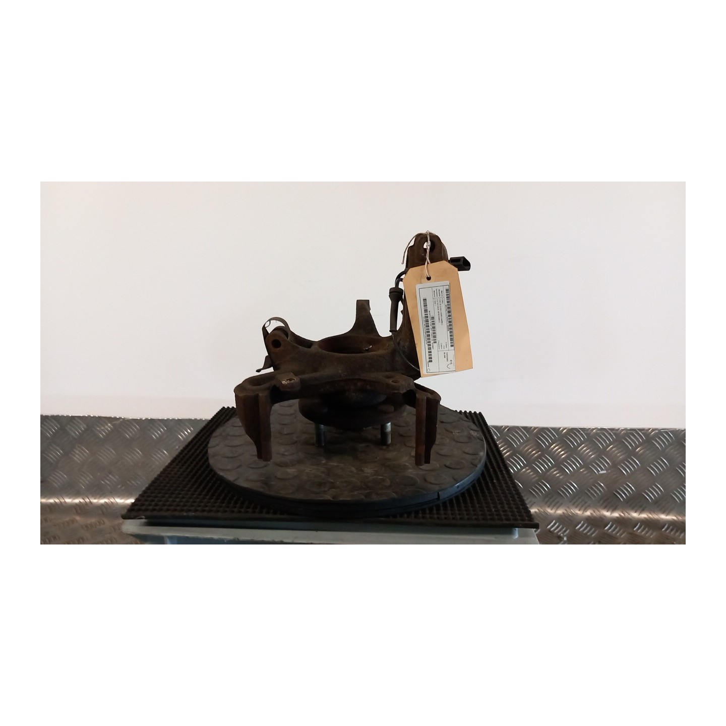 MONTANTE SOSP. ANT. C/ABS SX. 005 FORD FOCUS (CAK) (10/01-04/05) FYDB 1079001