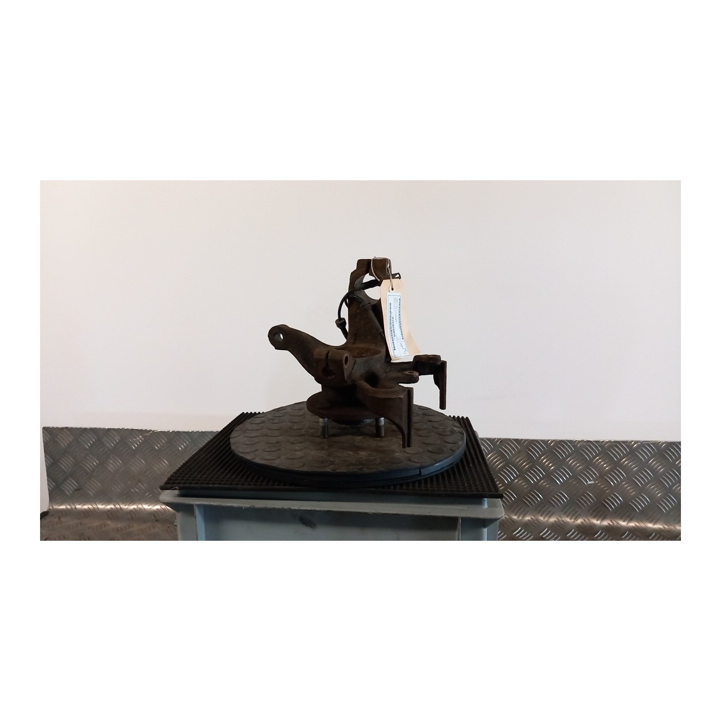 MONTANTE SOSP. ANT. C/ABS SX. 005 FORD FOCUS (CAK) (10/01-04/05) FYDB 1079001
