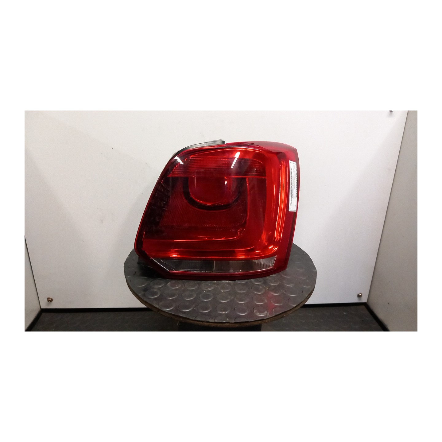 FANALE POST. AL DX. 070 VOLKSWAGEN POLO (6R) (05/09-10/14) CAY 6R0945096AH