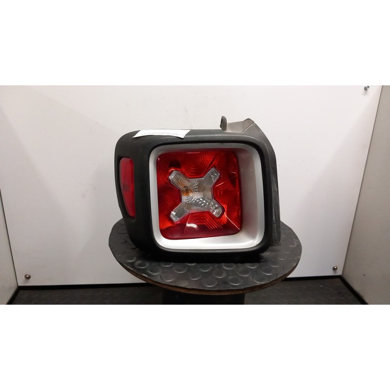 FANALE POST. P/SPORT/NAKED/LATITUDE SX. 077 JEEP RENEGADE (5I) (08/14-08/19) 55260384 52109469
