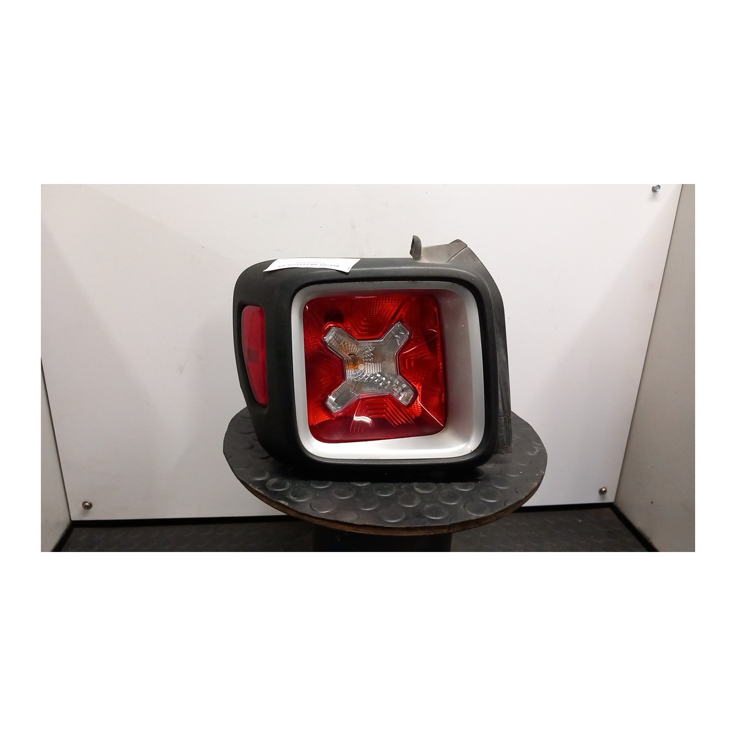 FANALE POST. P/SPORT/NAKED/LATITUDE SX. 077 JEEP RENEGADE (5I) (08/14-08/19) 55260384 52109469
