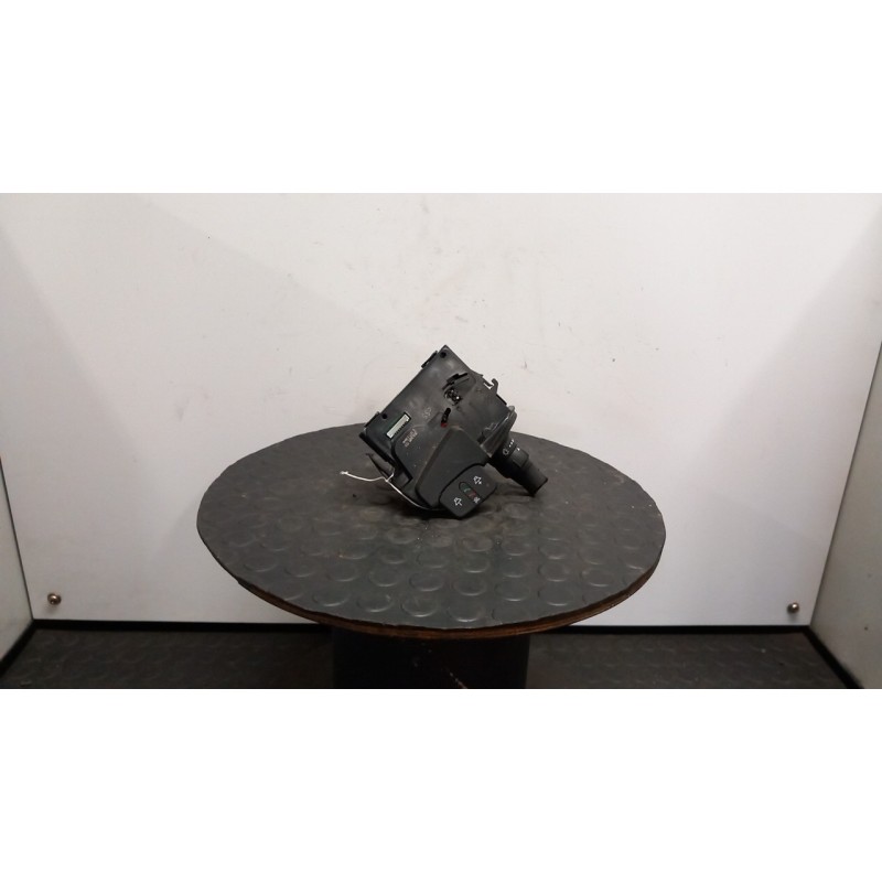 BLOCCO COMANDI TERGICRISTALLI 081 RENAULT KANGOO FURGONE (04/13-) K9KB6 8201577539