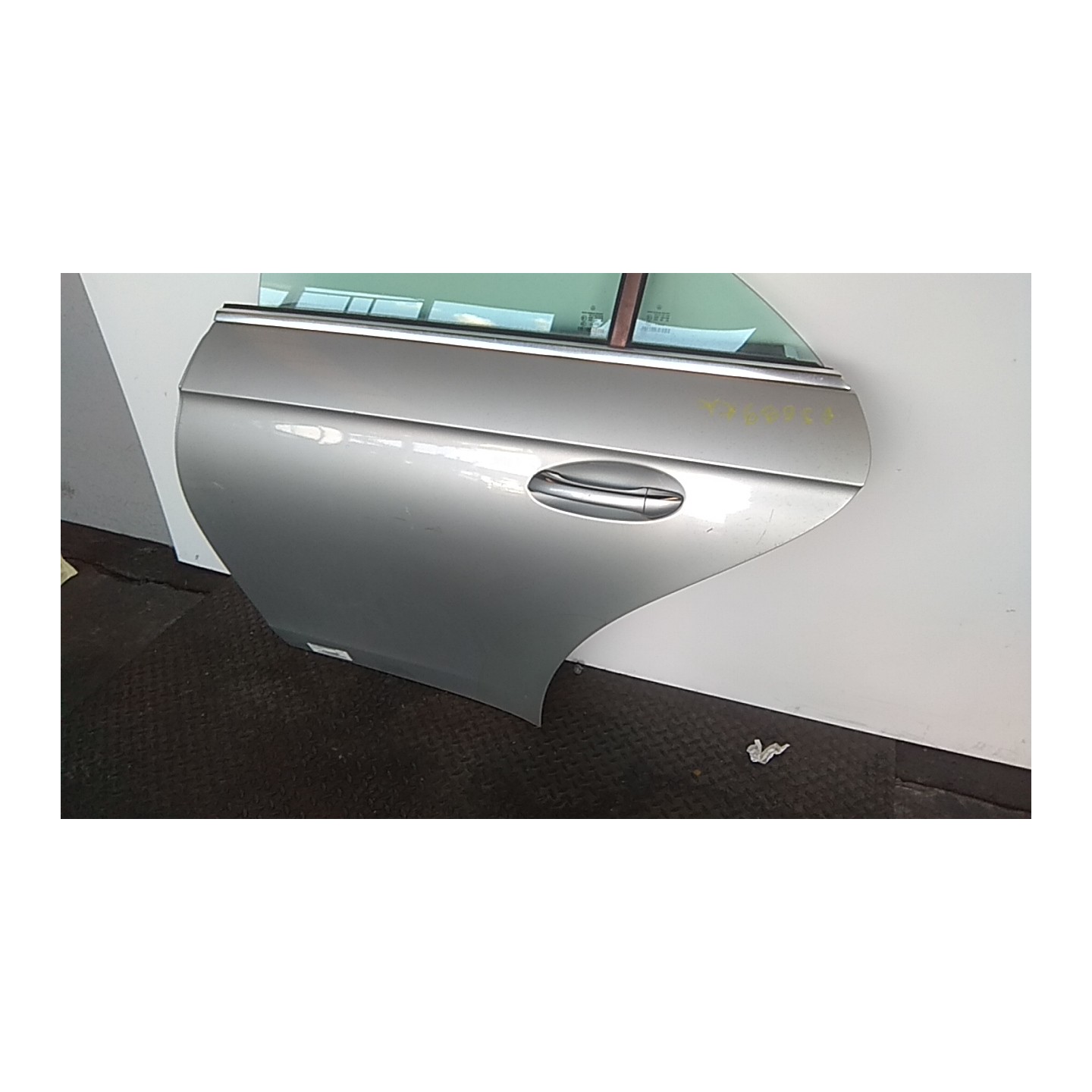 PORTA POST. SX. 066 MERCEDES-BENZ CLS (C219) (09/04-) 642920 A2197300105