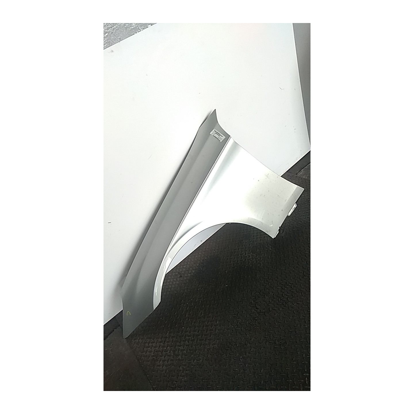 PARAFANGO ANT. SX. 073 MERCEDES-BENZ CLS (C219) (09/04-) 642920 A2198800718