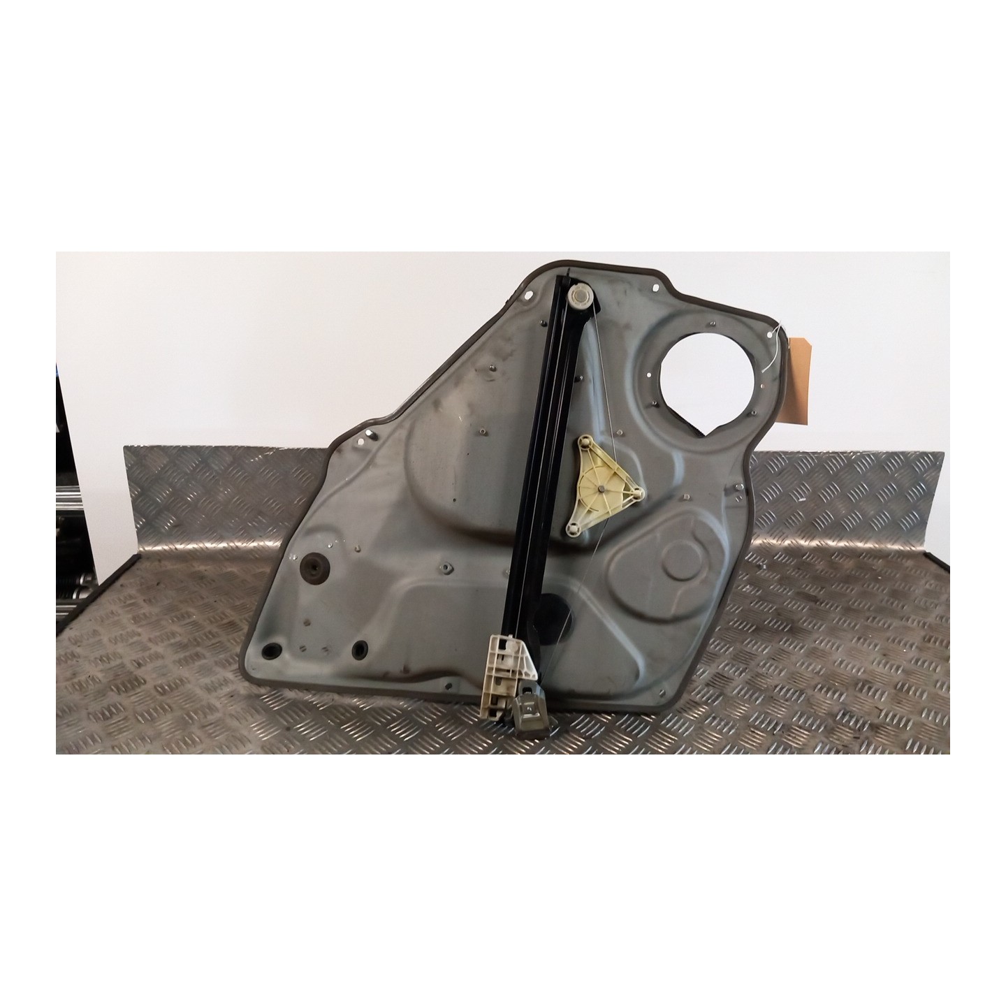ALZACRISTALLO ELETTR. PORTA POST. SX. 004 MERCEDES-BENZ CLASSE B (T245) (03/05-03/13) 266920 A1697303579