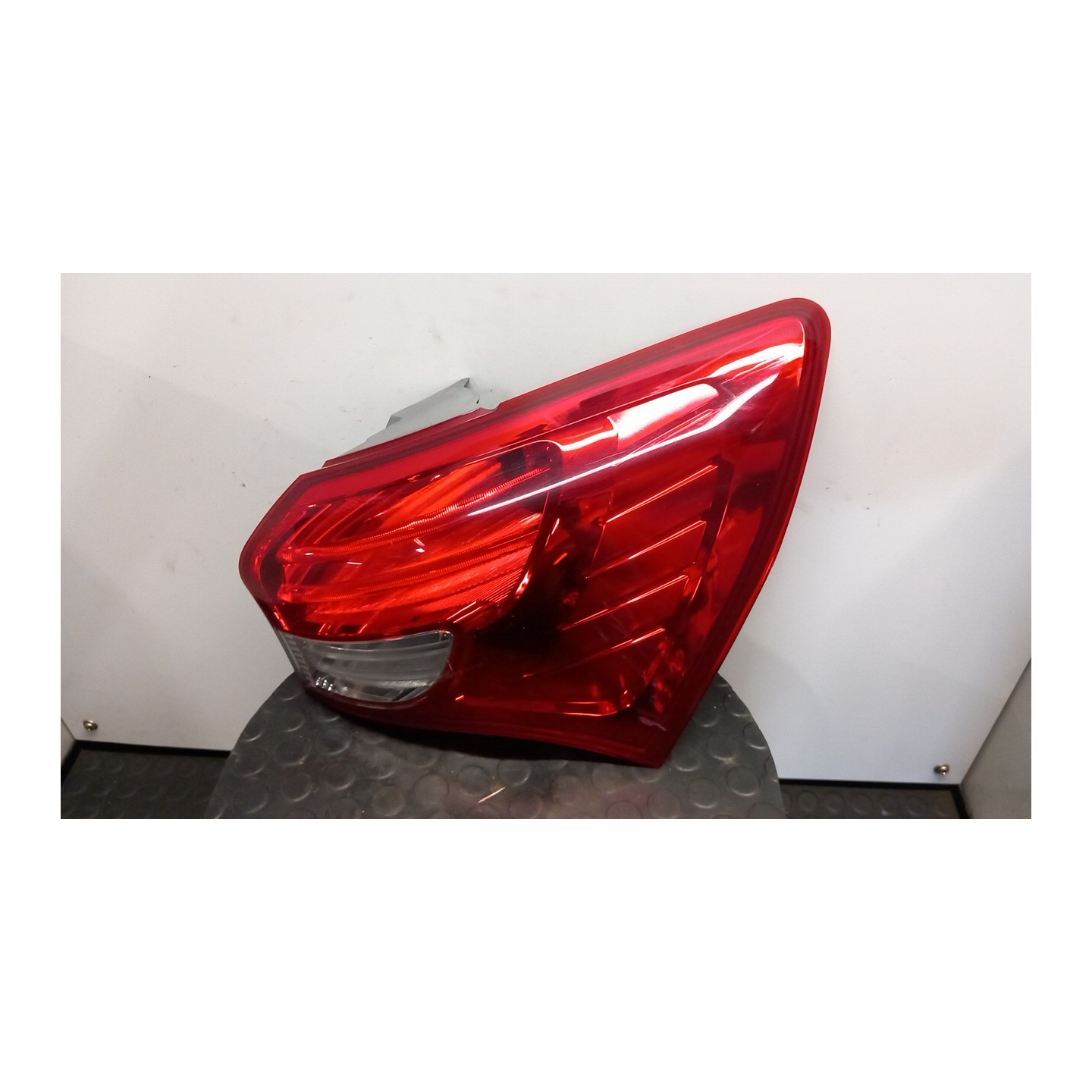 FANALE POST. PARTE EST. DX. 012 HYUNDAI IX20 (04/15-12/20) G4FA 924121K000