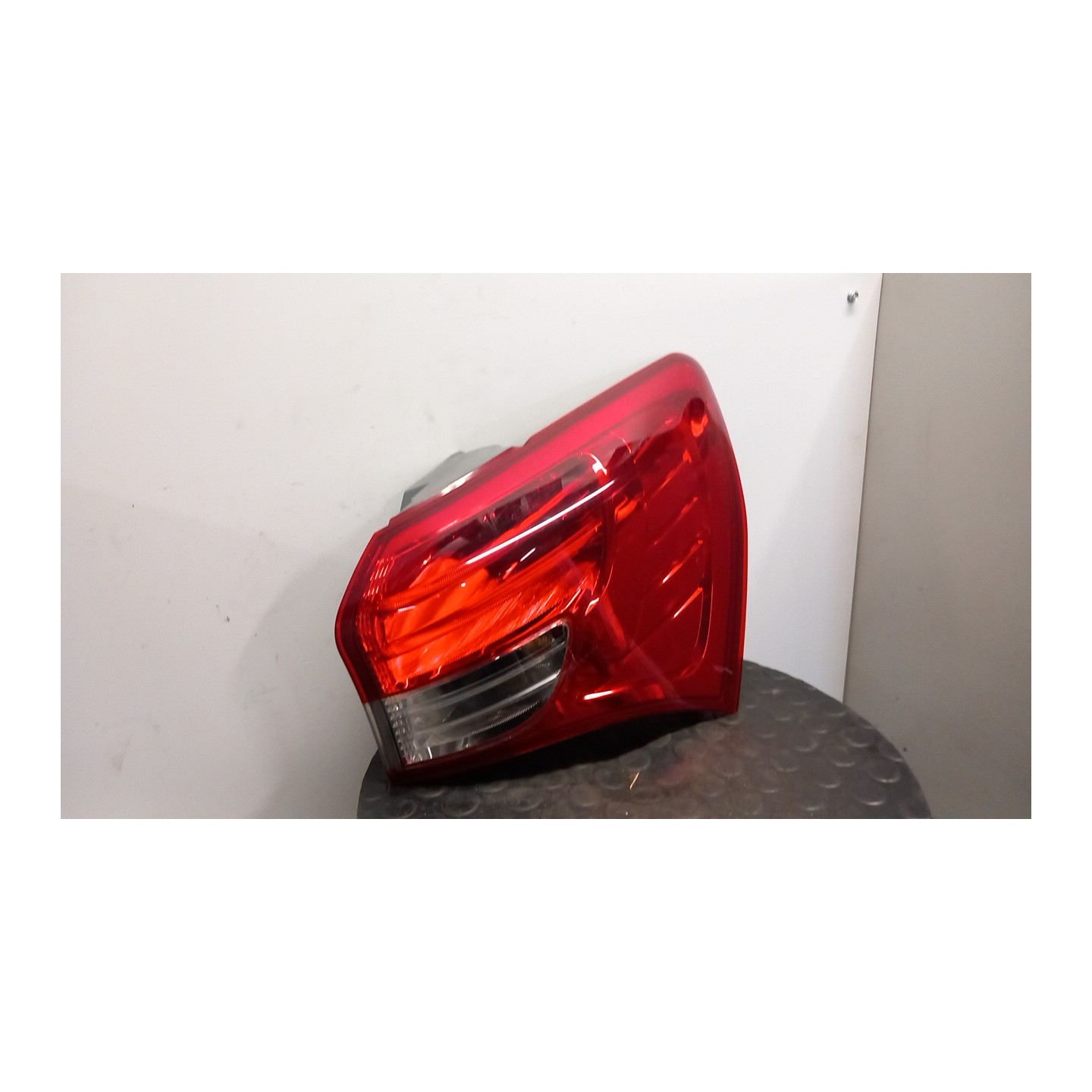 FANALE POST. PARTE EST. DX. 012 HYUNDAI IX20 (04/15-12/20) G4FA 924121K000