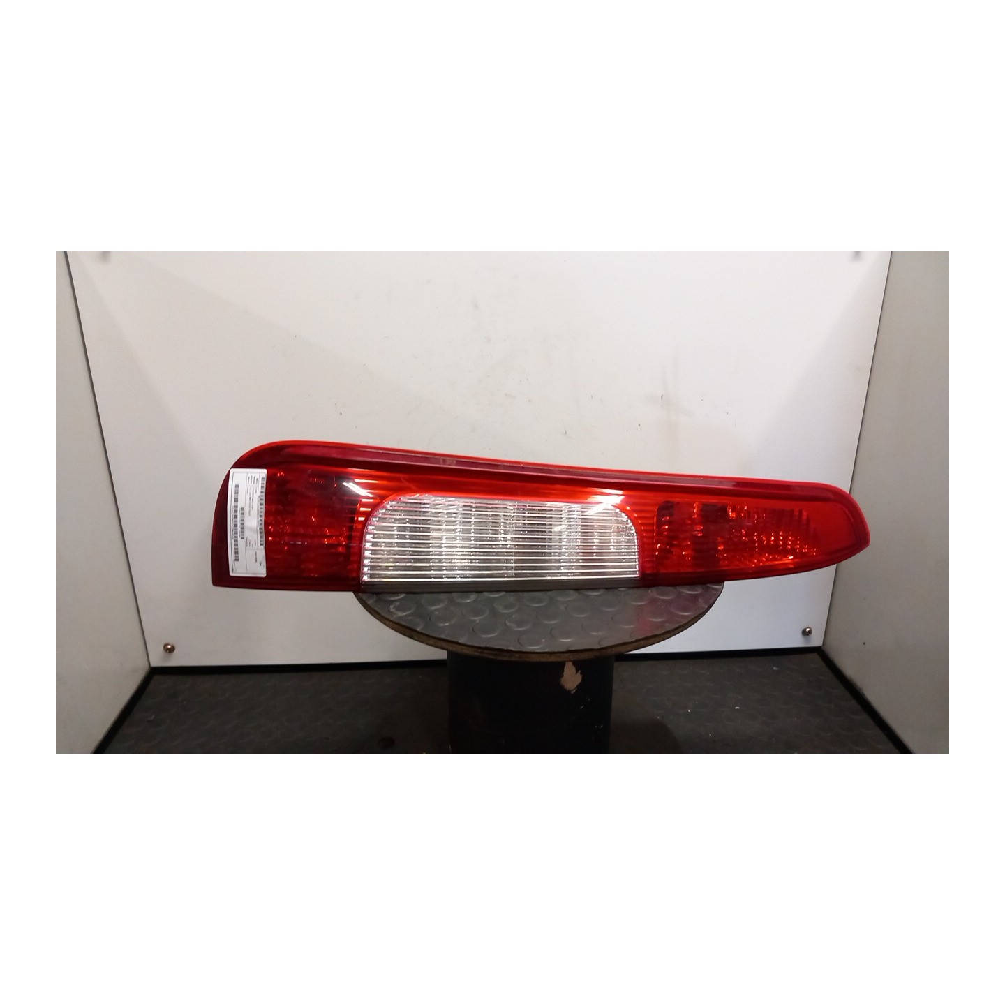 FANALE POST. SX. 046 FORD FOCUS C-MAX (CAP) (10/03-12/08 KKDA 1347455