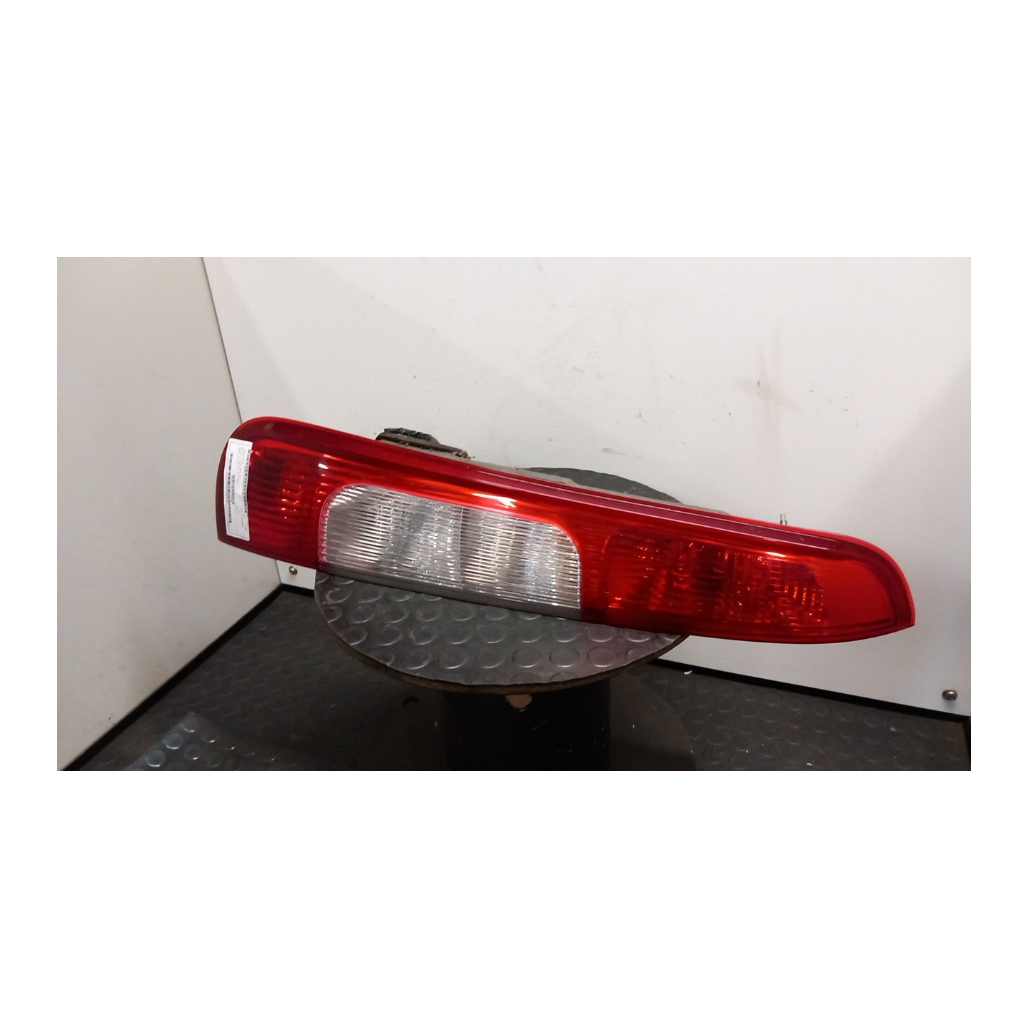FANALE POST. SX. 046 FORD FOCUS C-MAX (CAP) (10/03-12/08 KKDA 1347455