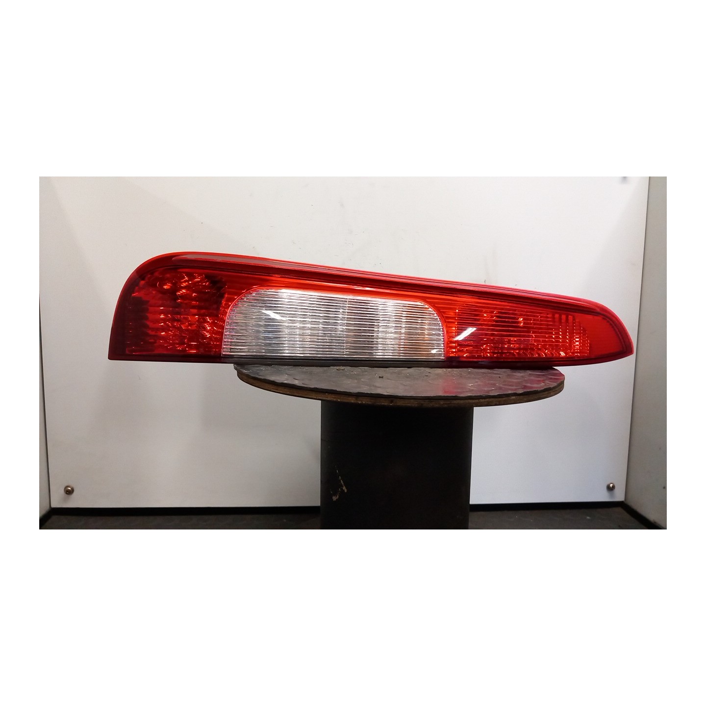 FANALE POST. SX. 047 FORD FOCUS C-MAX (CAP) (10/03-12/08 KKDA 1347455