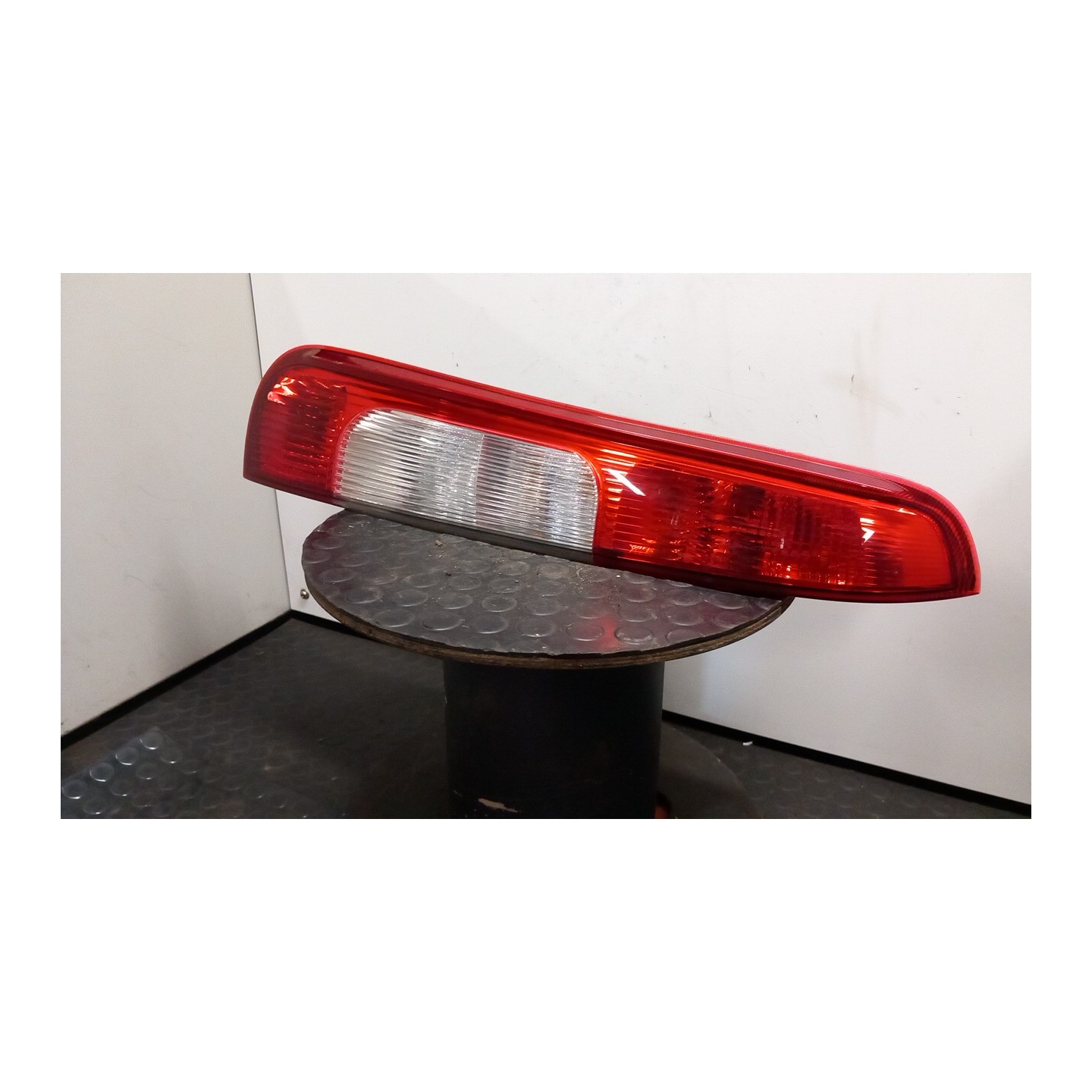 FANALE POST. SX. 047 FORD FOCUS C-MAX (CAP) (10/03-12/08 KKDA 1347455